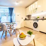 Old Town 2 Garden Free Parking Apartament Bratysława