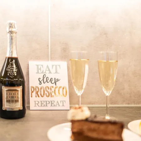 Lägenhet Old Town 2 Garden Free Parking *